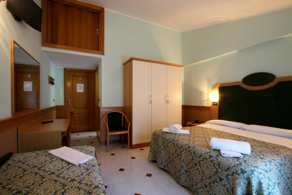 Hotel Il Vecchio Pescatore Villetta Barrea Exterior foto